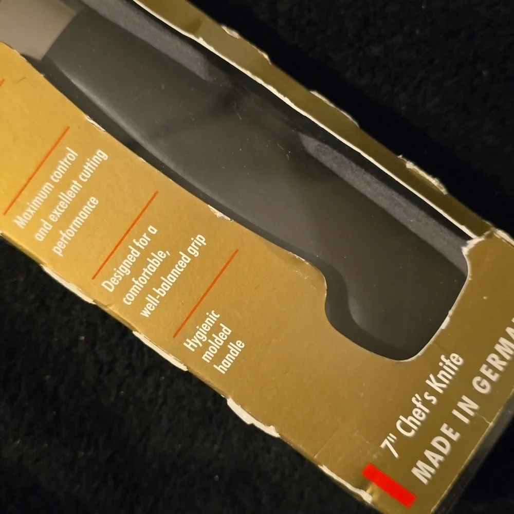 🤎BUY 2 GET 1 FREE Zwilling Four Star 7 inch Chef's Knife, Retail $129.95